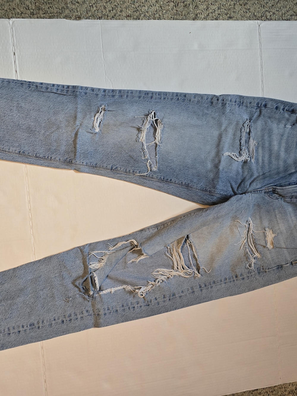 American Eagle Outfitters Women's Light Blue Ripped Skinny Jeans